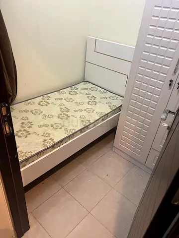 Price drooped the deal of the day 1299 partition available in Discovery very near to gardens metro s