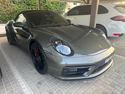 911 GTS Cabriolet / Low Millage