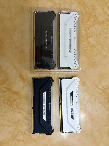 DDR4 RAM Corsair vengeance pro