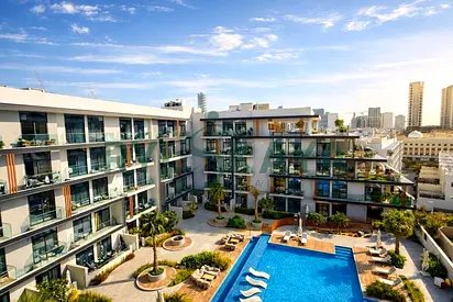 Fully Furnished | High-End Finishes | Easy Access