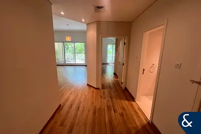 Exclusive | Beautifully Upgraded One Bedroom