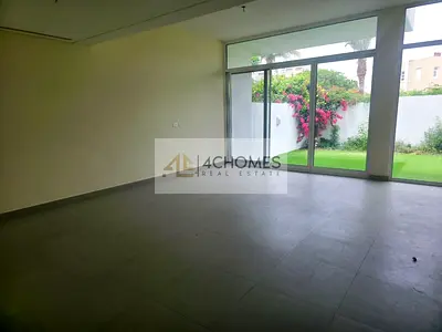 Well-Maintained 3BR Huge Townhouse Garden Sale