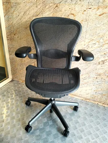 Herman Miller Areon classic chair size B and C available for selling