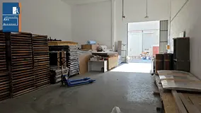 Warehouse in Prime Business Hub, Ideal for Multiple Businesses