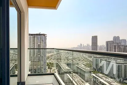 Chic 1BR Apartment | Vacant | Open to View