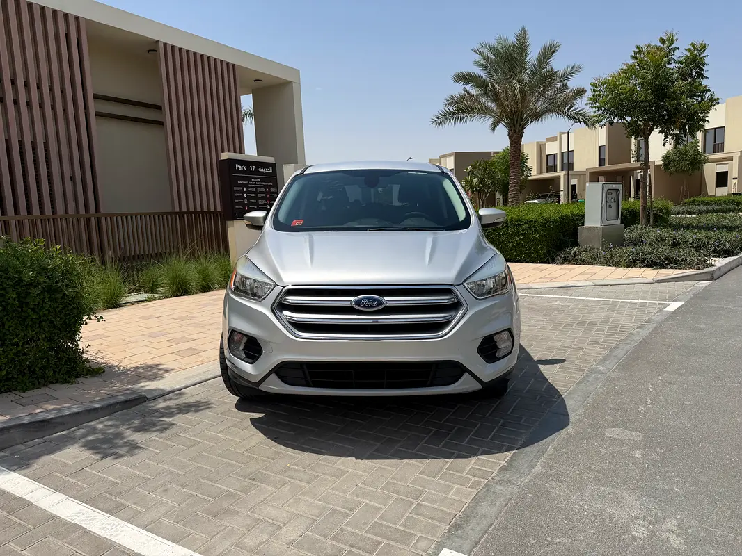 Ford Escape 2017 — photo 1 of 10