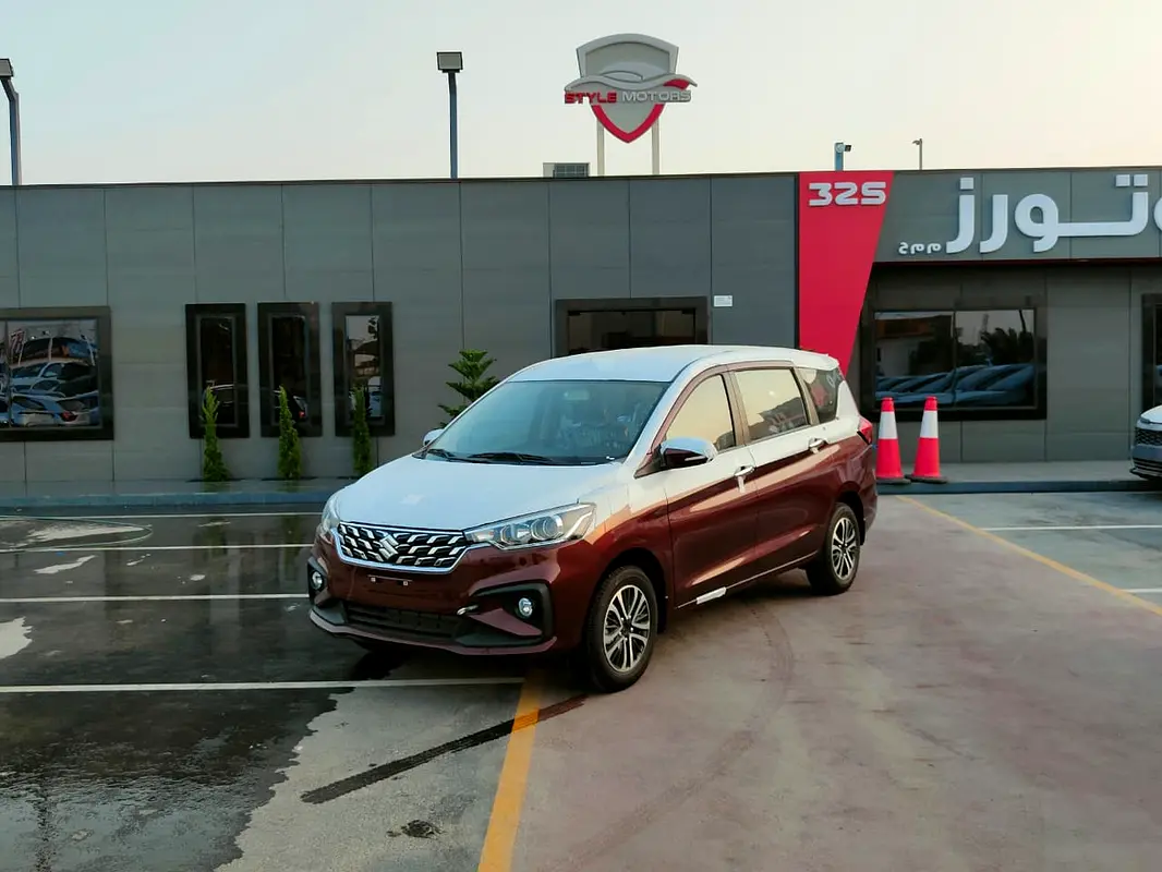 Suzuki Ertiga 2026 — photo 1 of 18