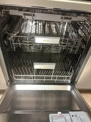 Built-in Stainless Steel Dishwasher - Good Working Condition
