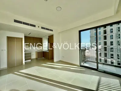 Corner Unit | Vacant | Chiller Free | Pool View
