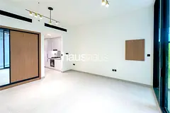 Studio Vacant | Pool View | Flexi Cheques