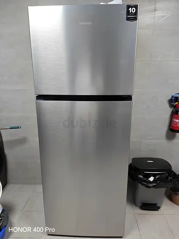 Samsung Top-Freezer Refrigerator - Silver, Good Condition