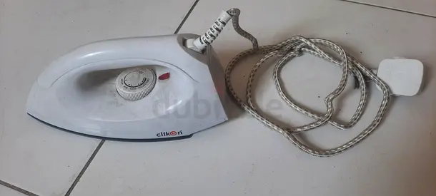 مكواة
