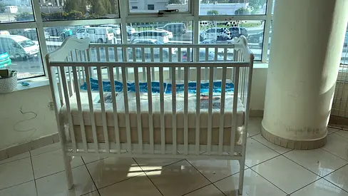 White Wooden Baby Crib with 2 Packed Mattress - Good Condition