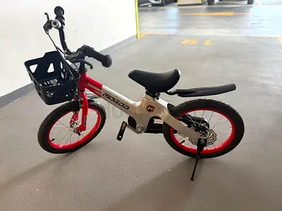 Kids 14-inch Mogoo Bike/Cycle with Basket,  Mudguard  training wheel - Excellent  Condition