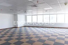 Vacant | Partitioned Office | One Lake Plaza