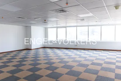 Vacant | Partitioned Office | One Lake Plaza