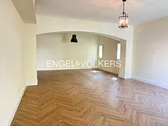 Large Layout | Downstairs Fully Upgraded | Vacant