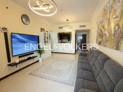 Unfurnished | Upgraded | Spacious