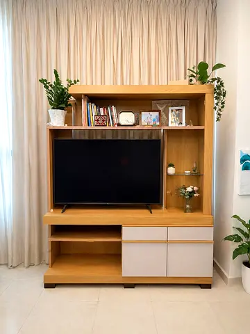 Light Oak Entertainment Center / TV Unit with Shelves and Cabinets(without TV 55)