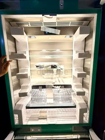 Gaggenau brand new built-in bottom freezer refrigerator 90cm touch screen push to open with Wifi