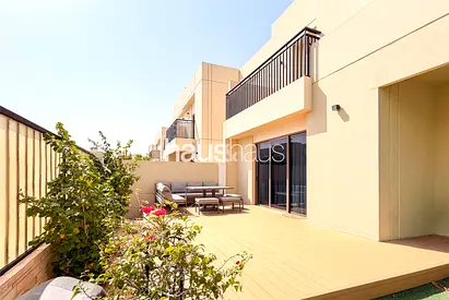 Corner Plot | Upgraded | Furnished