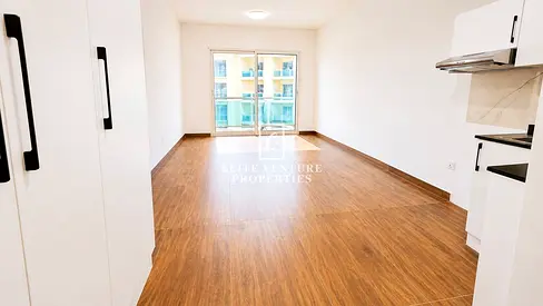MODERN STUDIO | SPACIOUS | PRIME LOCATION