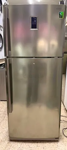 New latest Samsung digital inverter fridge is perfect working