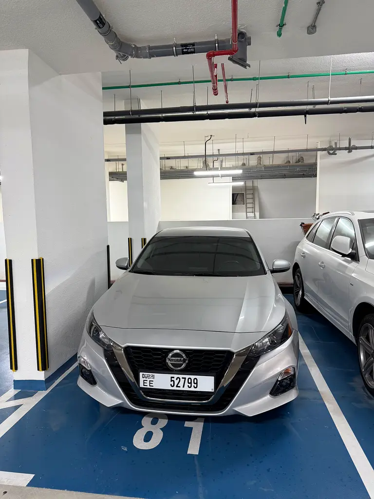 Nissan Altima 2022 — photo 1 of 6