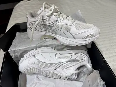 White casual sneaker - single pair, clean condition