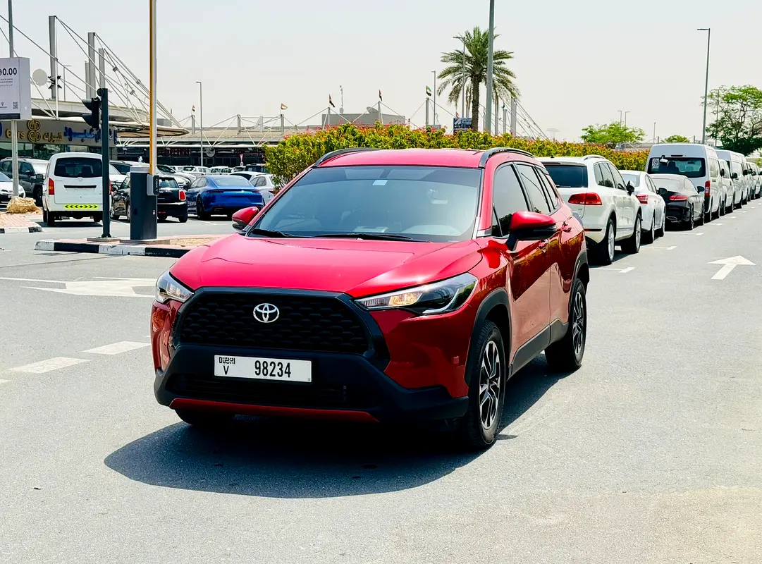Toyota Corolla Cross 2024 — photo 1 of 18