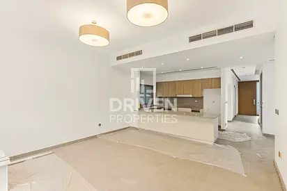 Community View | West Entrance | Ready to move in