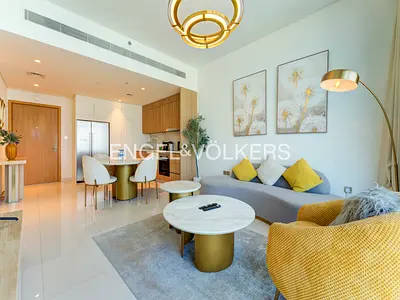 Private Beach | High Floor | Panoramic Elegance