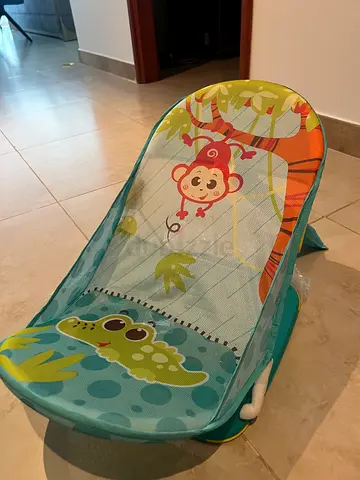 Lightweight Baby Bath Tub with Cute Animal Print (Used)