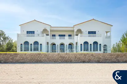 Unique Villa | Furnish | VIP Frond | 5 Beds