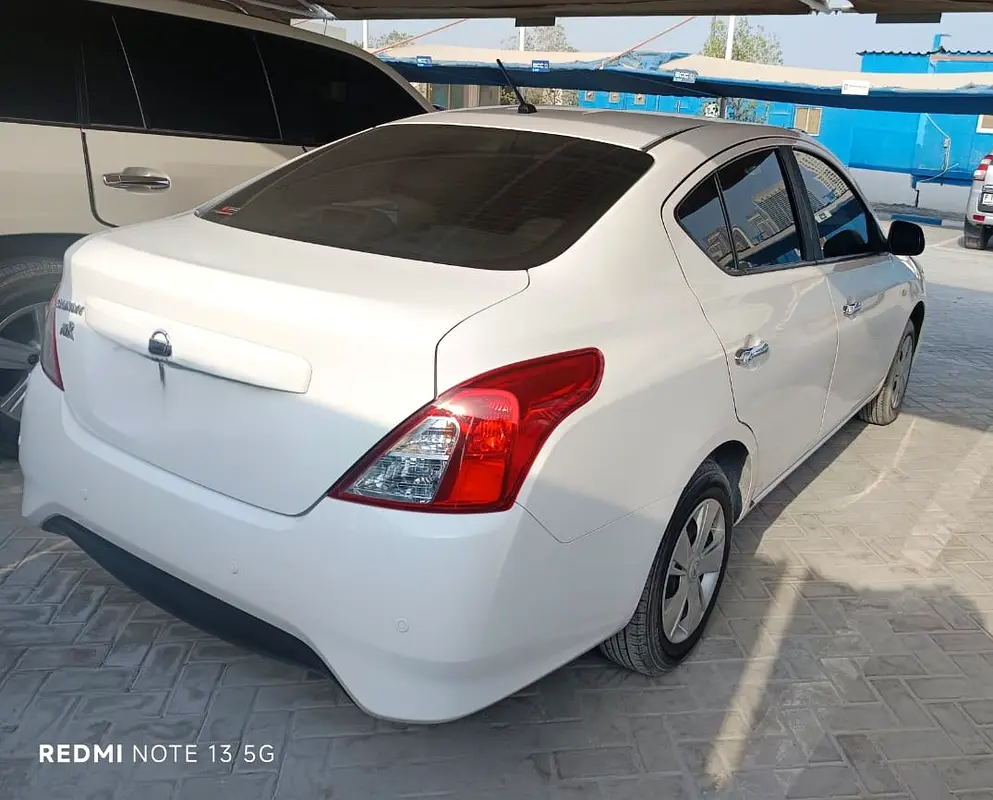 Nissan Sunny 2019 — photo 1 of 5