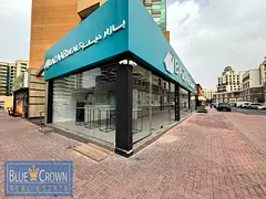 Corner Fitted Shop | New Interior | Open All Busniess
