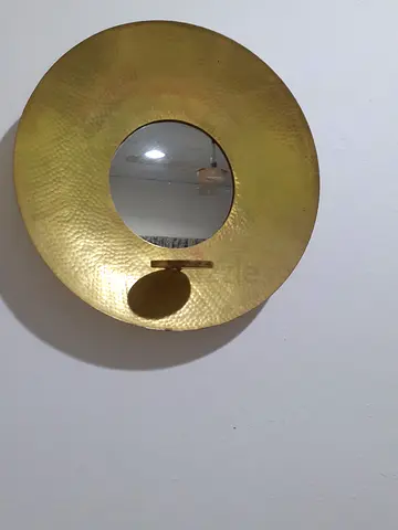 Round Hammered Brass Wall Mirror - Modern Decorative Piece