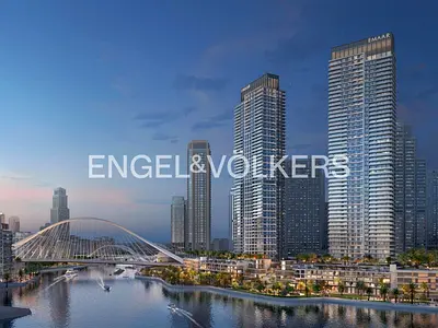 Waterfront Corner Unit | Full Canal View