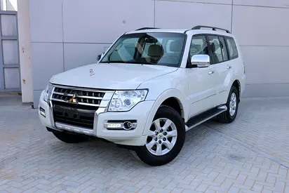 Mitsubishi Pajero GLS 2022-60,600KM-GCC Specs-Excellent Condition