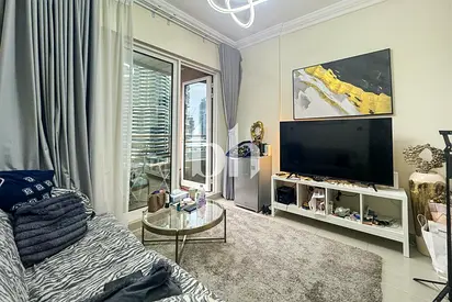 Modern 1BR | Upgraded | Marina View