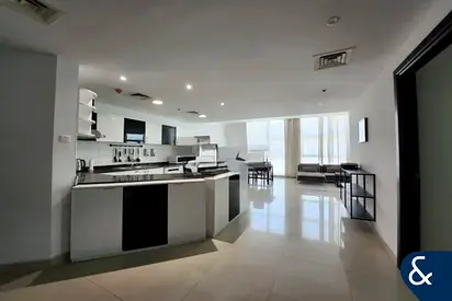 Large Layout | Next to Metro | Select