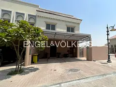 Exclusive | Corner Unit | Near Pool