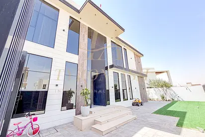 EXCLUSIVE 5 BED | SPACIOUS FAMILY HOME | 4 CHEQUES