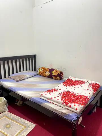 BED AND MATRESS ONLY ( Excellent Condition)