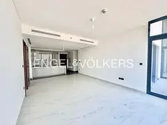Luxurious | Vacant | Maids Room