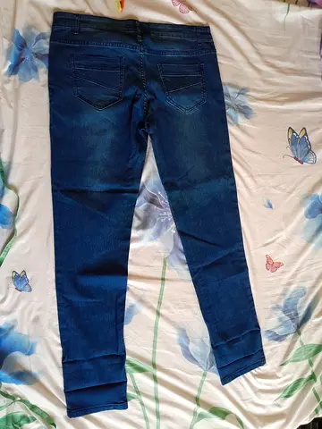 Preloved Ladies Jeans (new like)