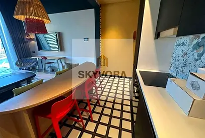 Fully Furnished Studio | Top location | Easy access to Al Khail road | High Floor