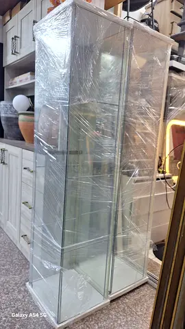 Glass detolf cabinet for sale i have 4pice