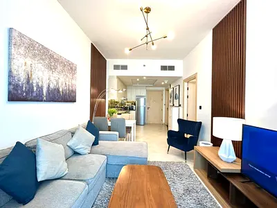 “Sky-High 1 BR | 1 cheque offer price | Burj View | Prime Al Jaddaf”