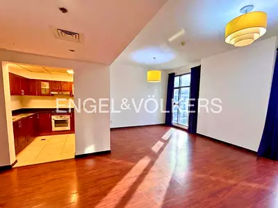 Bright | Ready To Move In | Metro Access